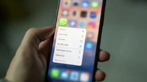 WhatsApp spustil novou funkci. Když si ji zapnete, nikdo vás neokrade